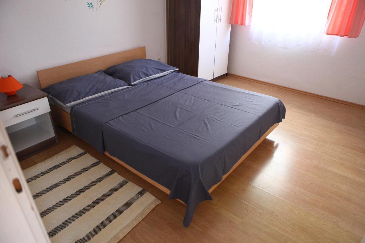 Ana Lovetovo Vodice Exterior photo