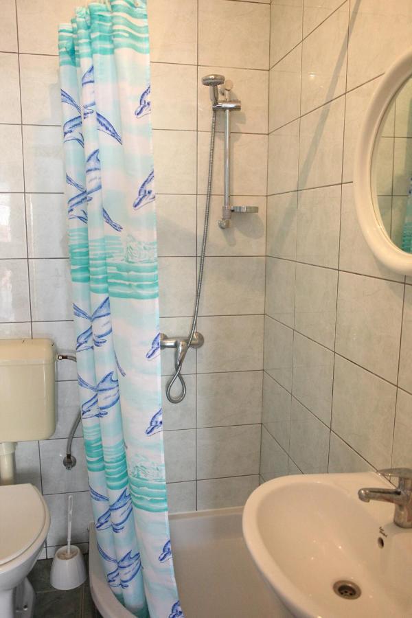Ana Lovetovo Vodice Exterior photo